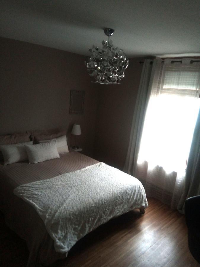 Aux Berges De Sambre Hotel Aulnoye-Aymeries Phòng bức ảnh